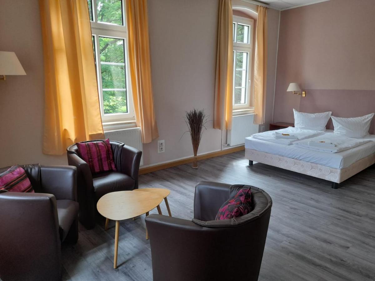 Hotel Am Kreischaer Park 外观 照片